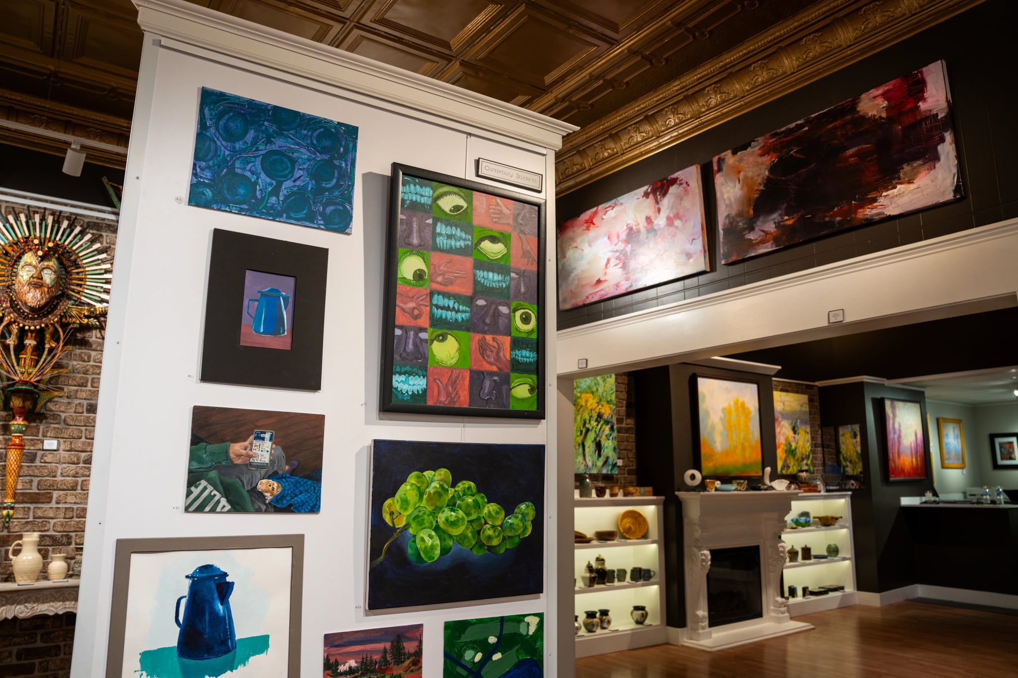Gallery O2 - Inside