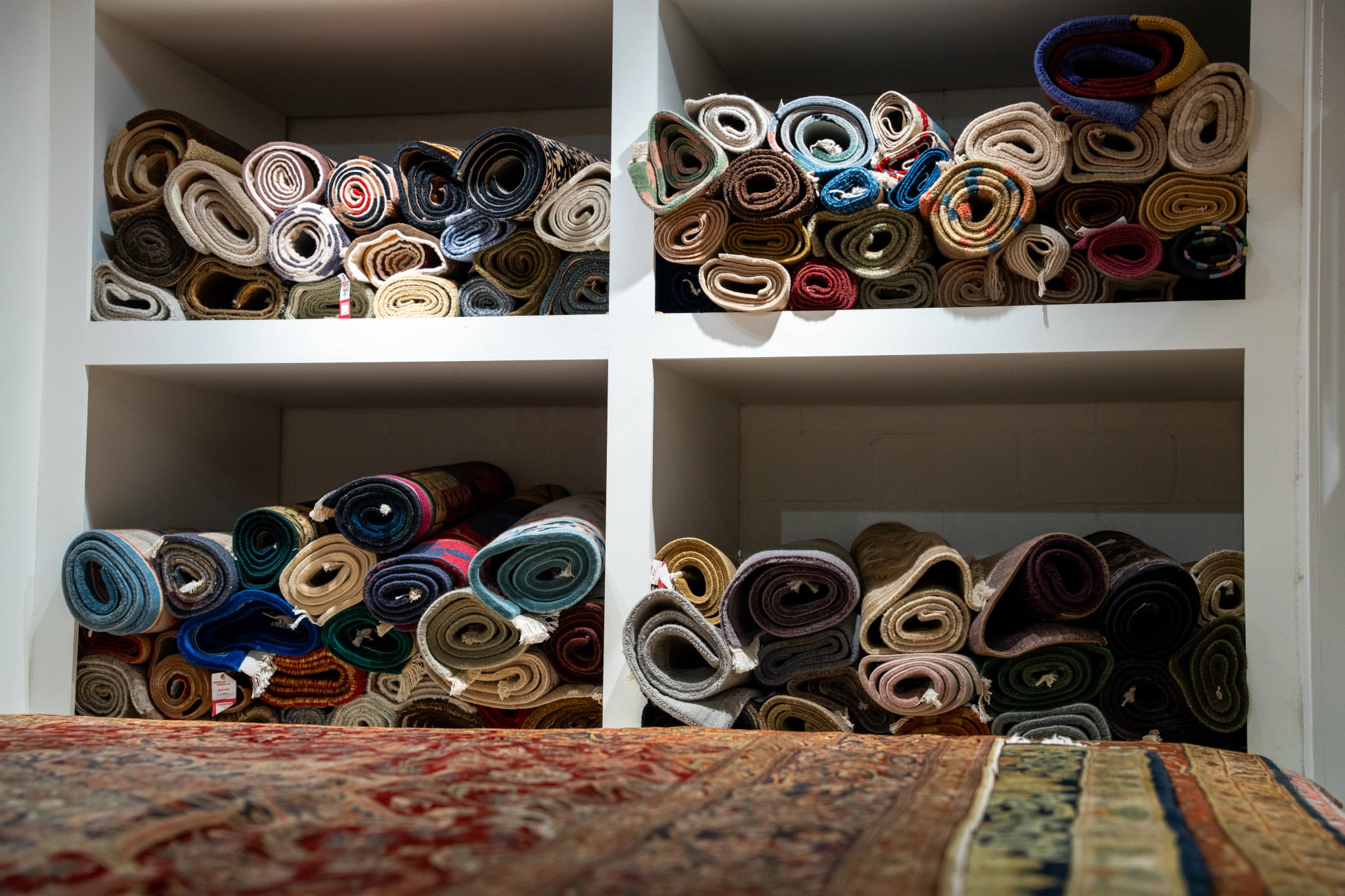 Aaron's Fine Rug Gallery & Sarah Leitch Art - Inside3
